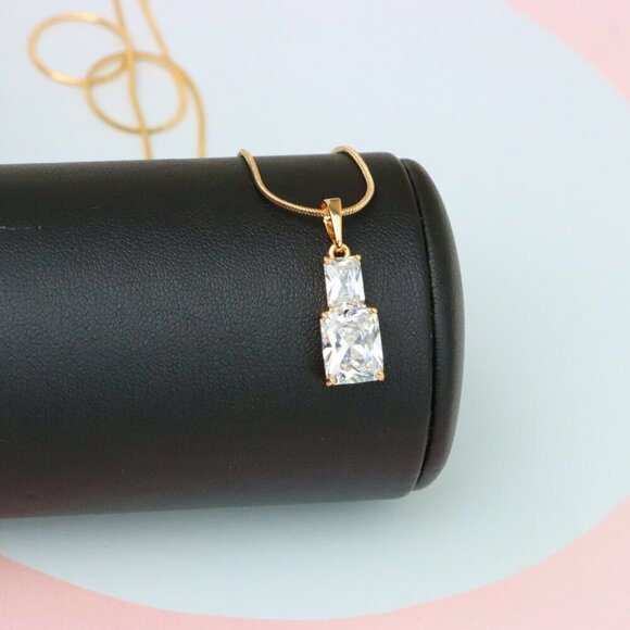 "Elegant White Pendant with Sparkling Stones in Gold-Plated Finish, XPPT1805 - Picture 6 of 13